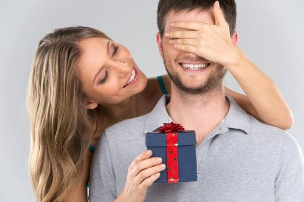 Quel cadeau original pourrais-je donner à mon petit ami ?